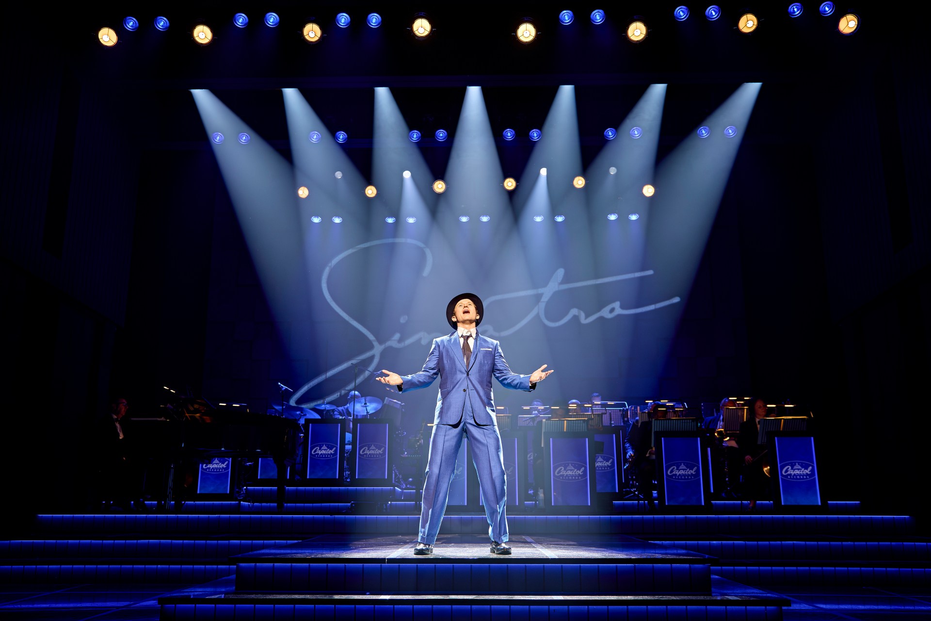 Buchen Sie Sinatra The Musical in London